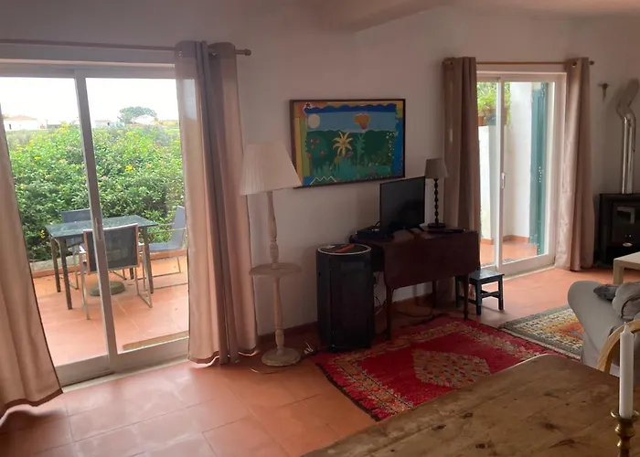 Cozy Country House Near Beaches